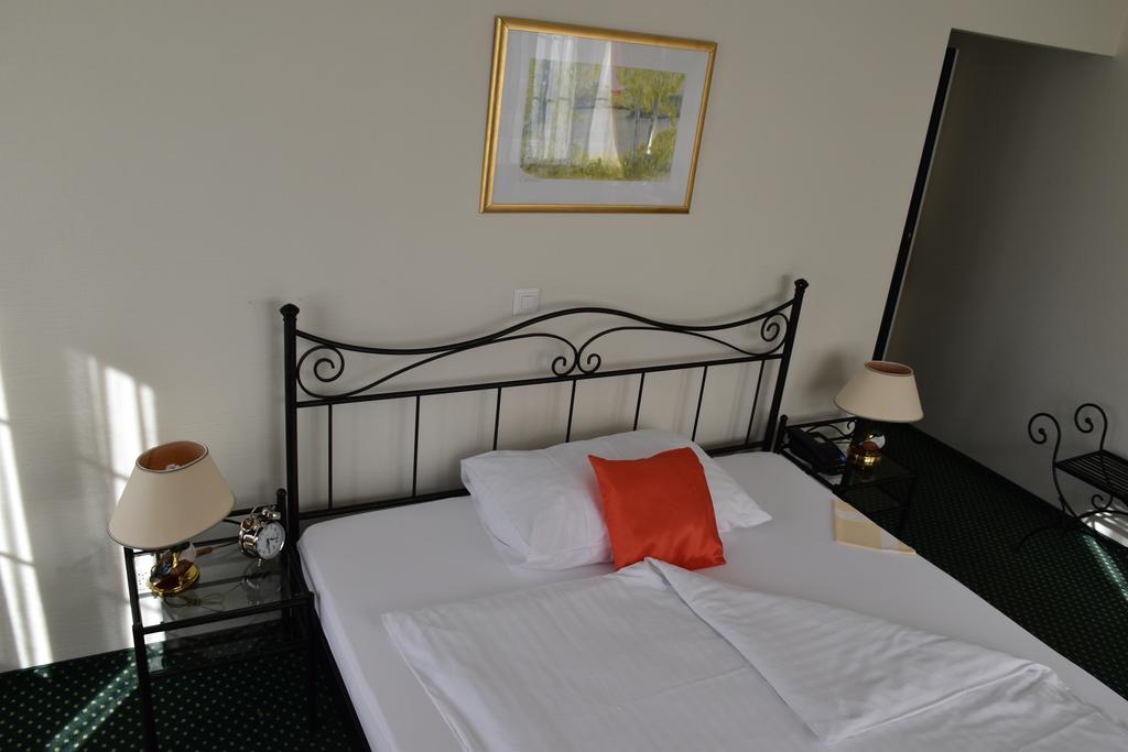 Hotel Rhyhof Frauenfeld Zewnętrze zdjęcie